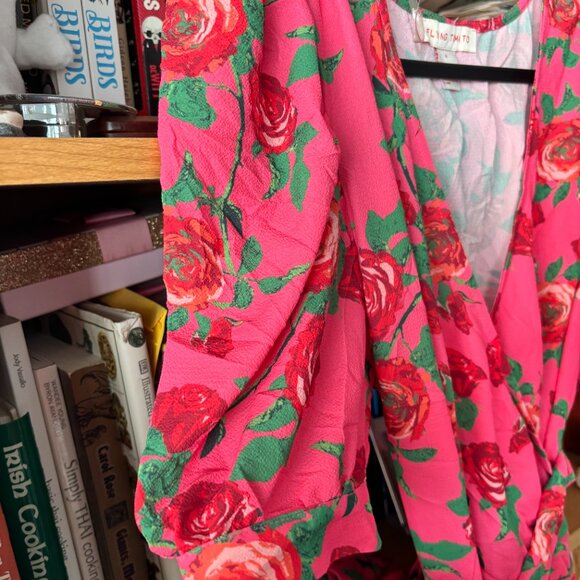 Flying Tomato Size Large Pink Short Sleeve Wrap Blouse with Red Roses - Picture 3 of 5